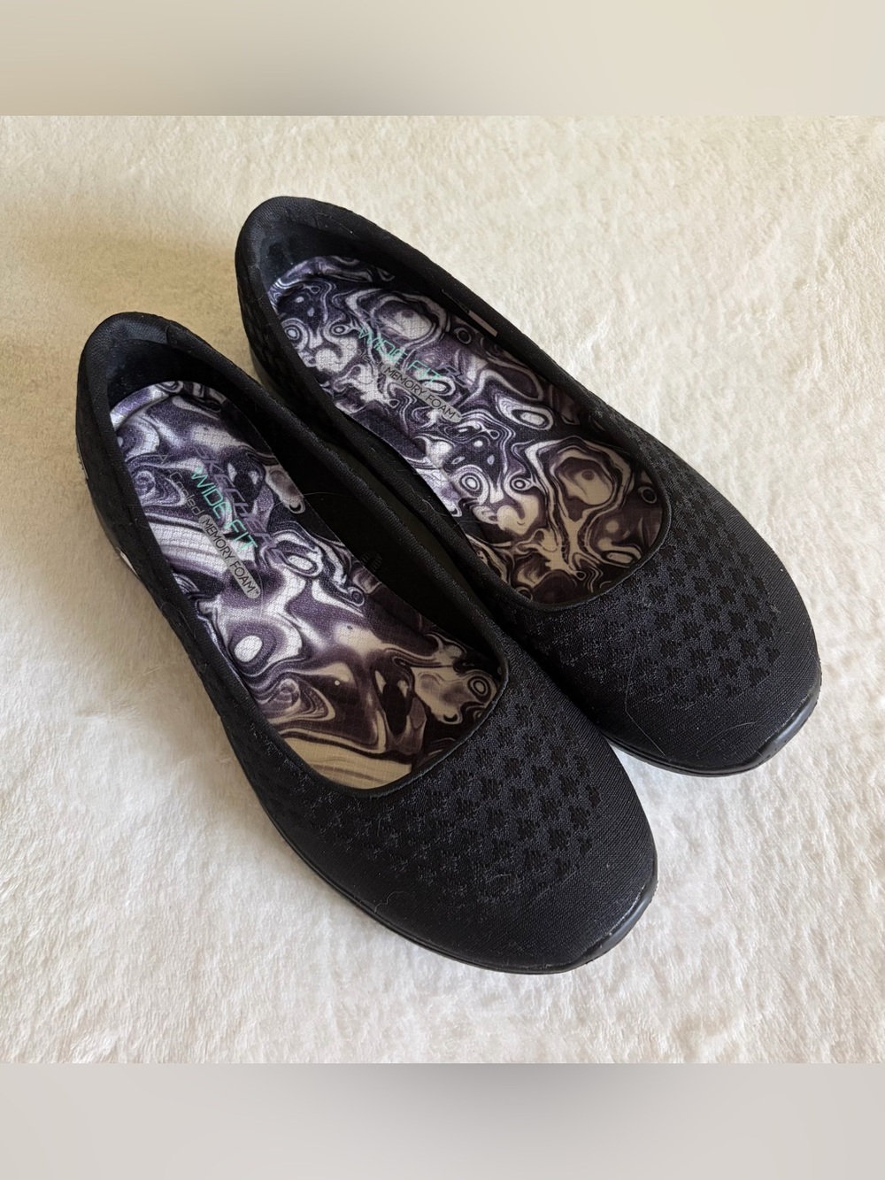 Skechers Wide Fit Women's Black Slip-On Comfort Flats Shoes women’s Sz 7